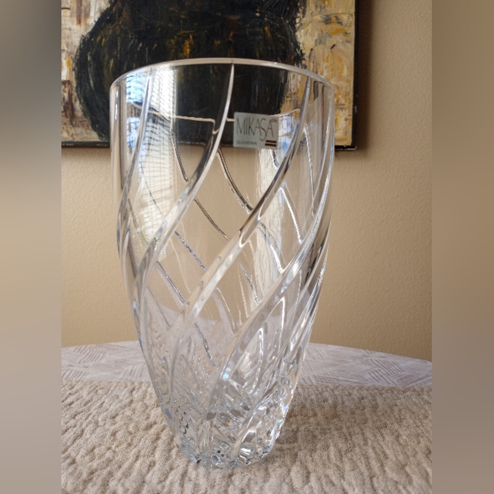 Mikasa Olympus Vase 8.5"